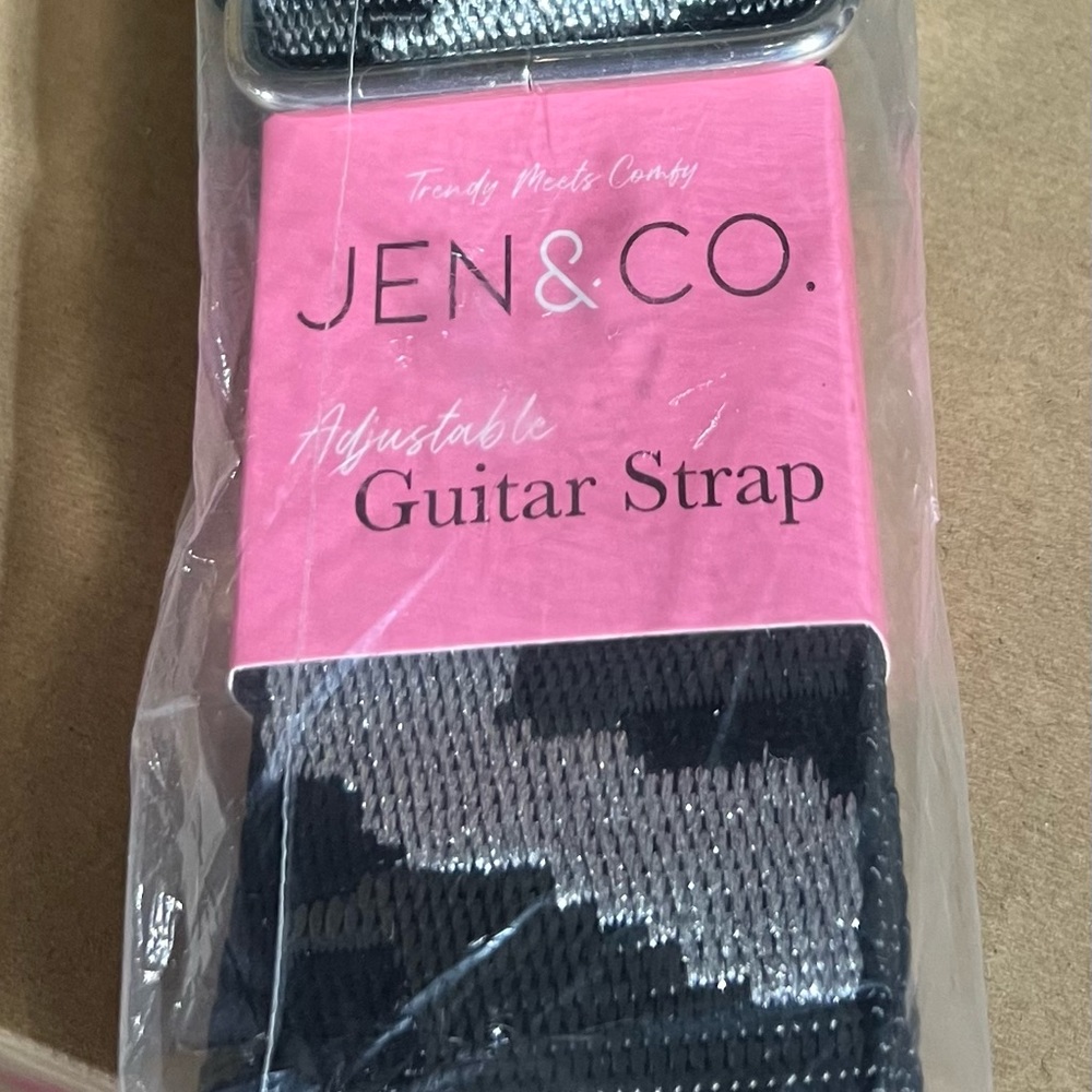 NWT Jen & Company GRAY Camouflage Adjustable Guitar Strap